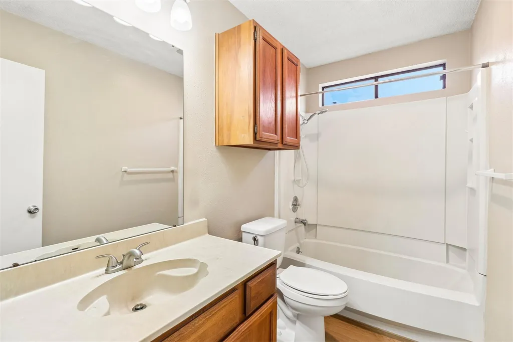 13355 Water Oak Lane Austin TX 78729