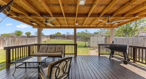 212 Lakemont Drive Hutto TX 78634