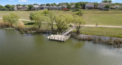 212 Lakemont Drive Hutto TX 78634