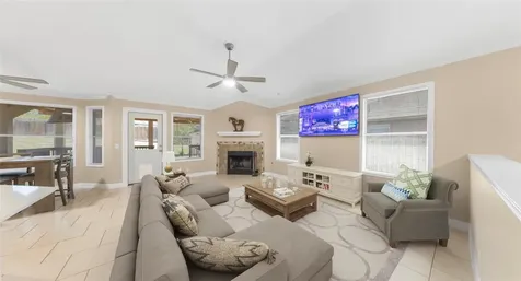 212 Lakemont Drive Hutto TX 78634
