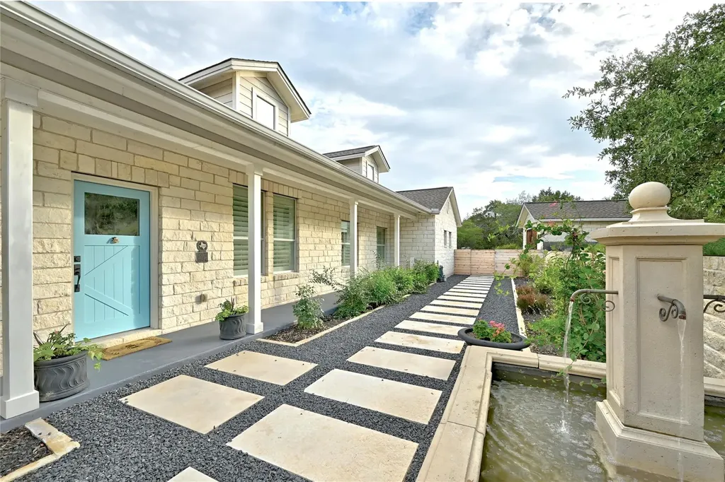 4115 Noon Day Cove Spicewood TX 78669