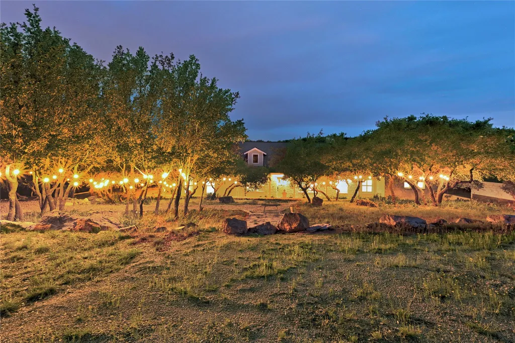 4115 Noon Day Cove Spicewood TX 78669