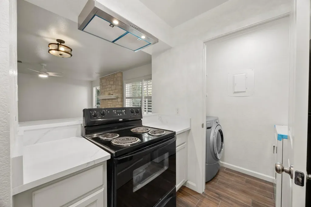 6821 Old Quarry Lane Austin TX 78731