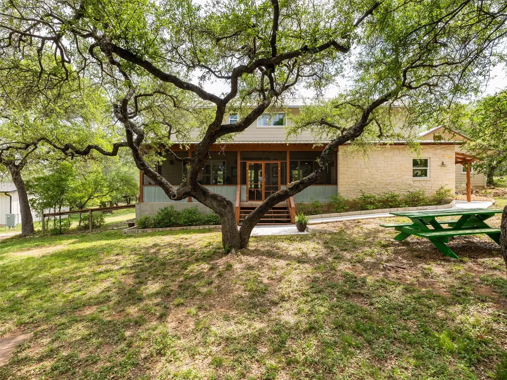 326 Lost Cove Drive Spicewood TX 78669