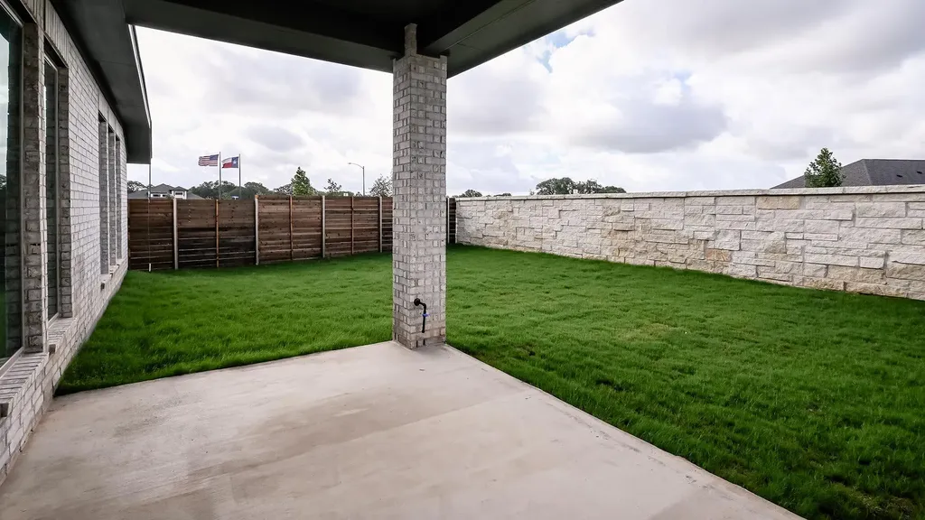 3808 Sonesta Street Lockhart TX 78644