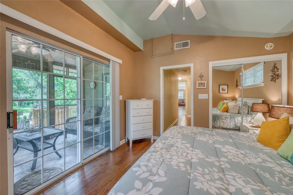 113 Red Bird Drive Kingsland TX 78639