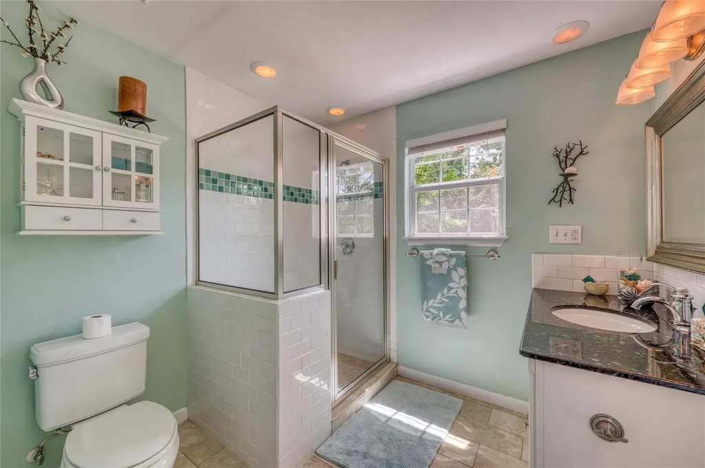 113 Red Bird Drive Kingsland TX 78639