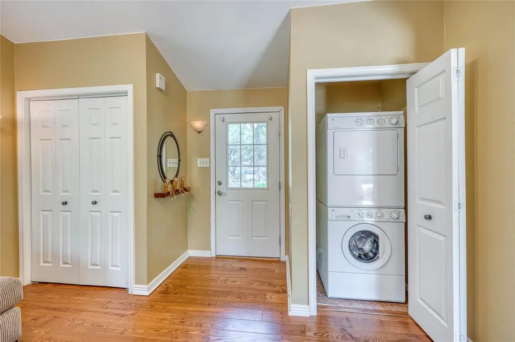 113 Red Bird Drive Kingsland TX 78639