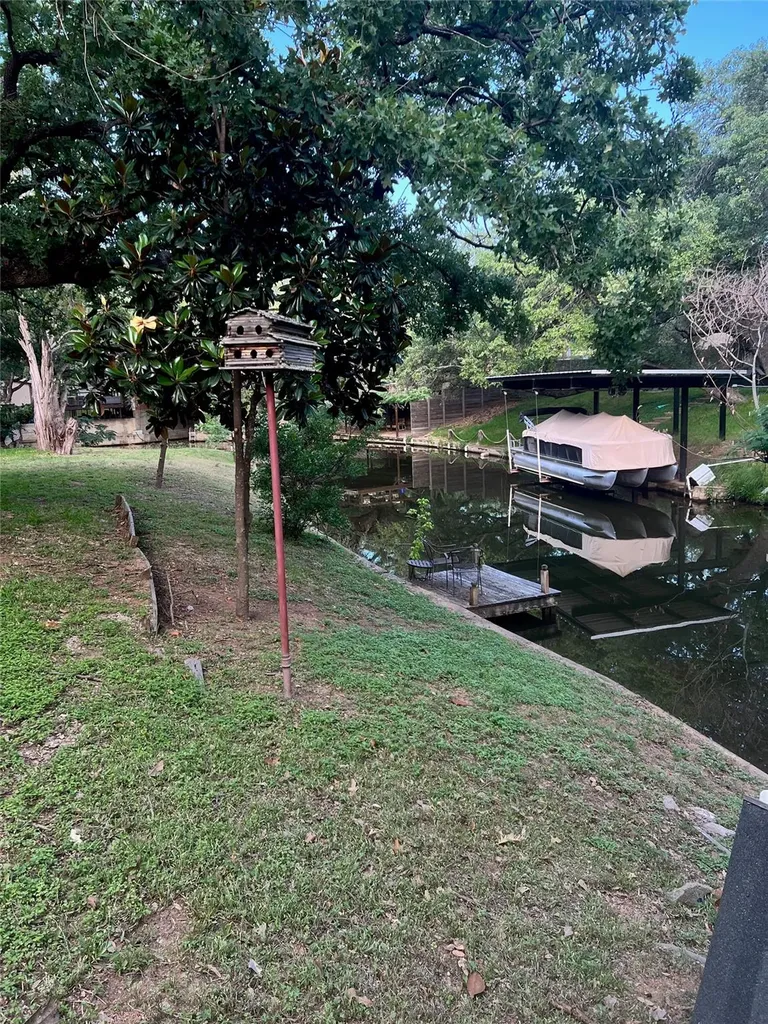 113 Red Bird Drive Kingsland TX 78639