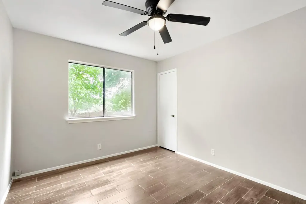 13113 Billiem Drive Austin TX 78727