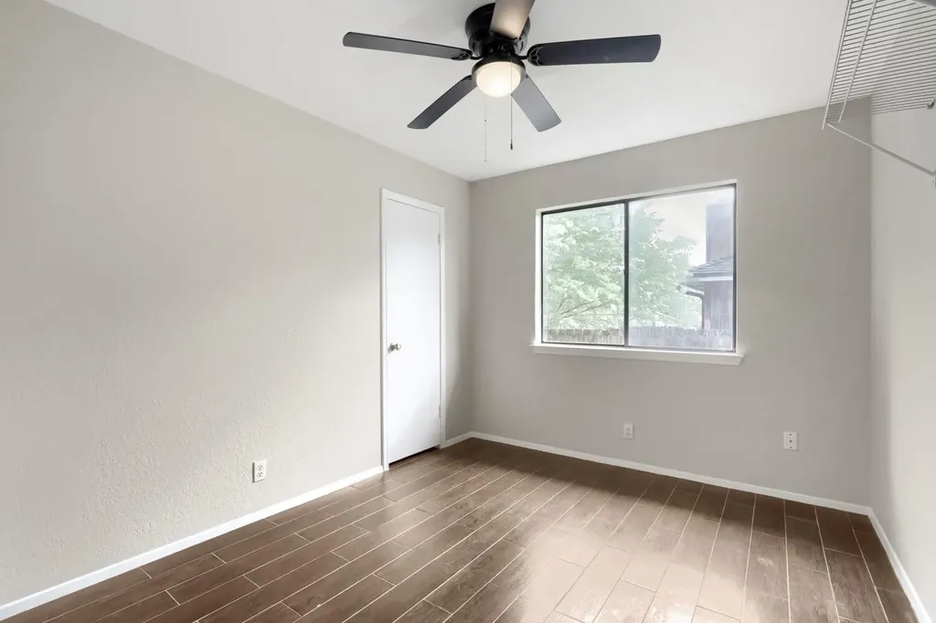 13113 Billiem Drive Austin TX 78727