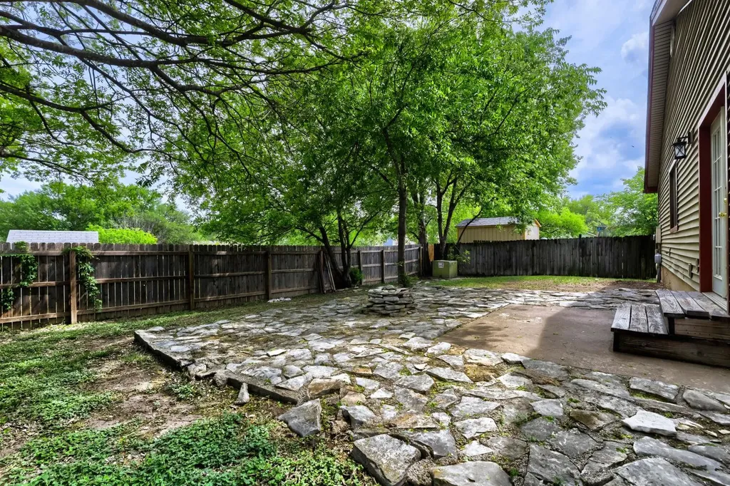 13113 Billiem Drive Austin TX 78727
