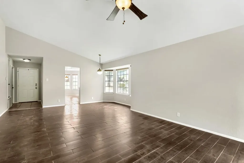 13113 Billiem Drive Austin TX 78727