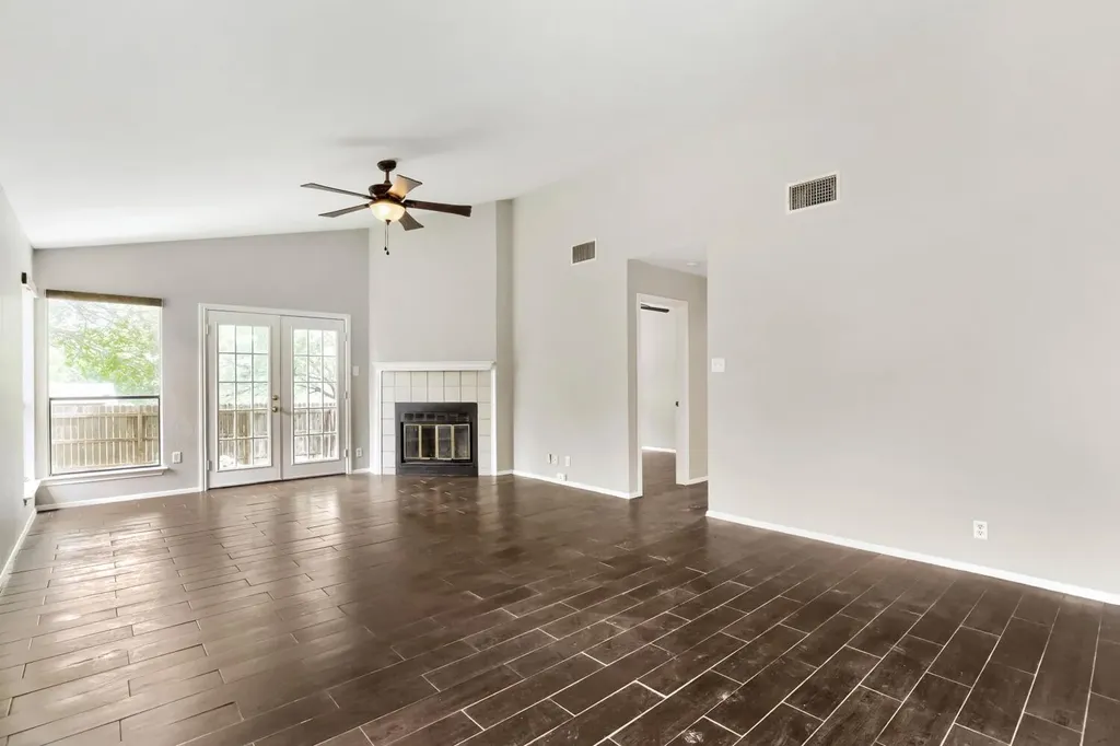 13113 Billiem Drive Austin TX 78727