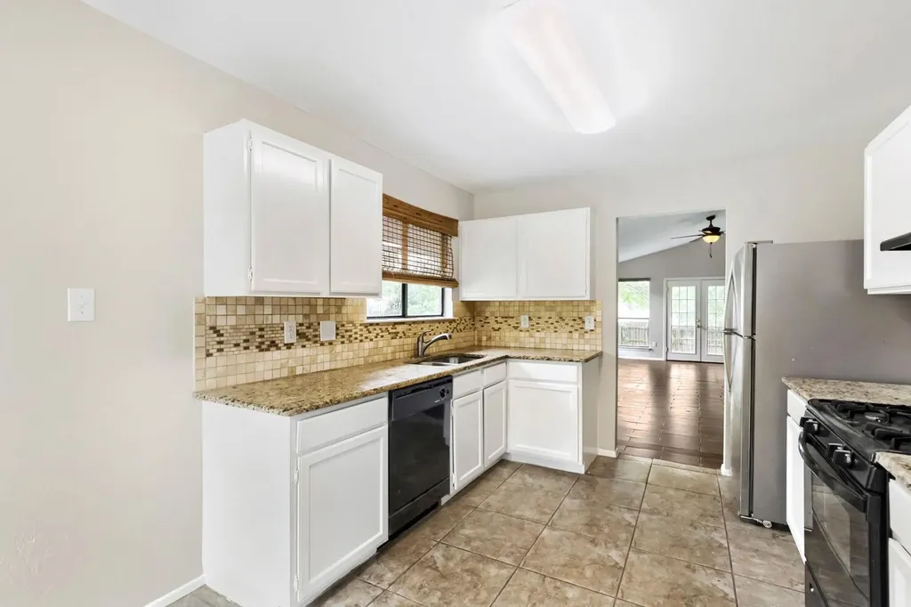 13113 Billiem Drive Austin TX 78727