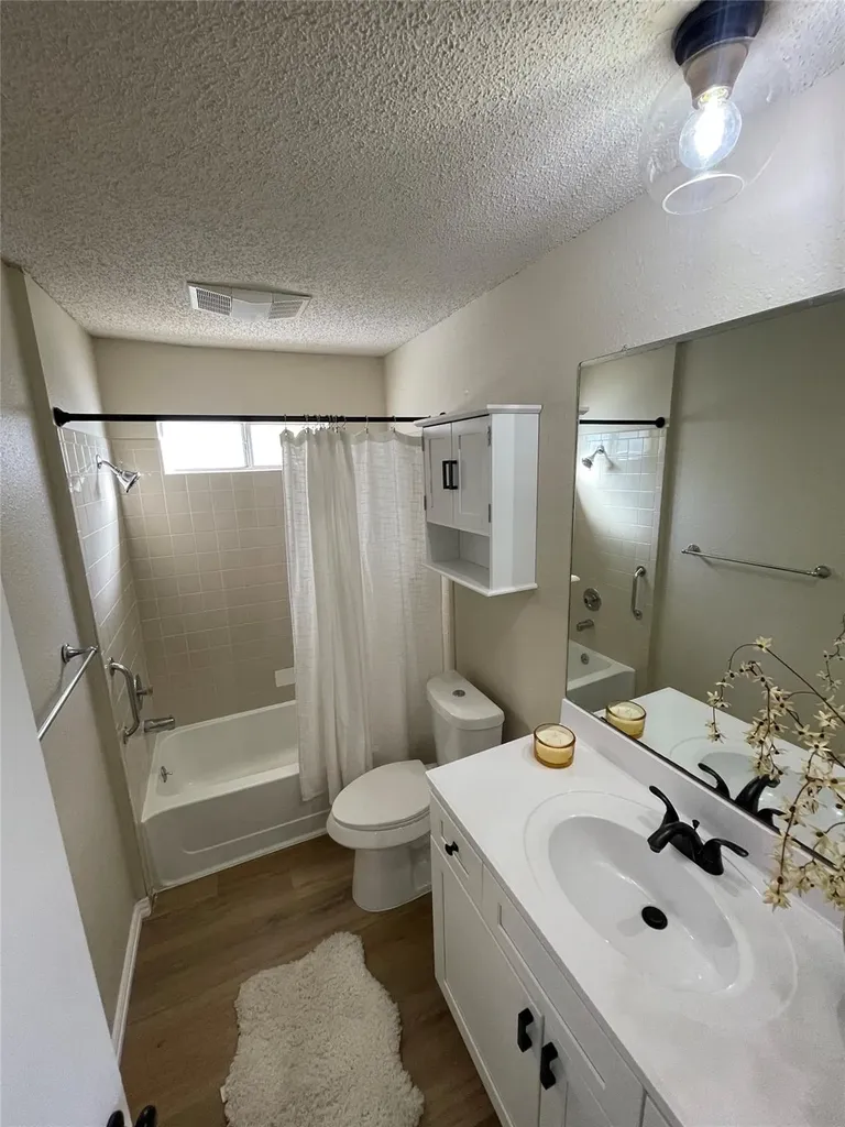 12702 Acadian Trail Austin TX 78727