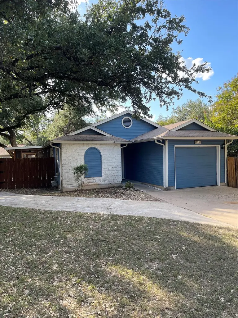 12702 Acadian Trail Austin TX 78727