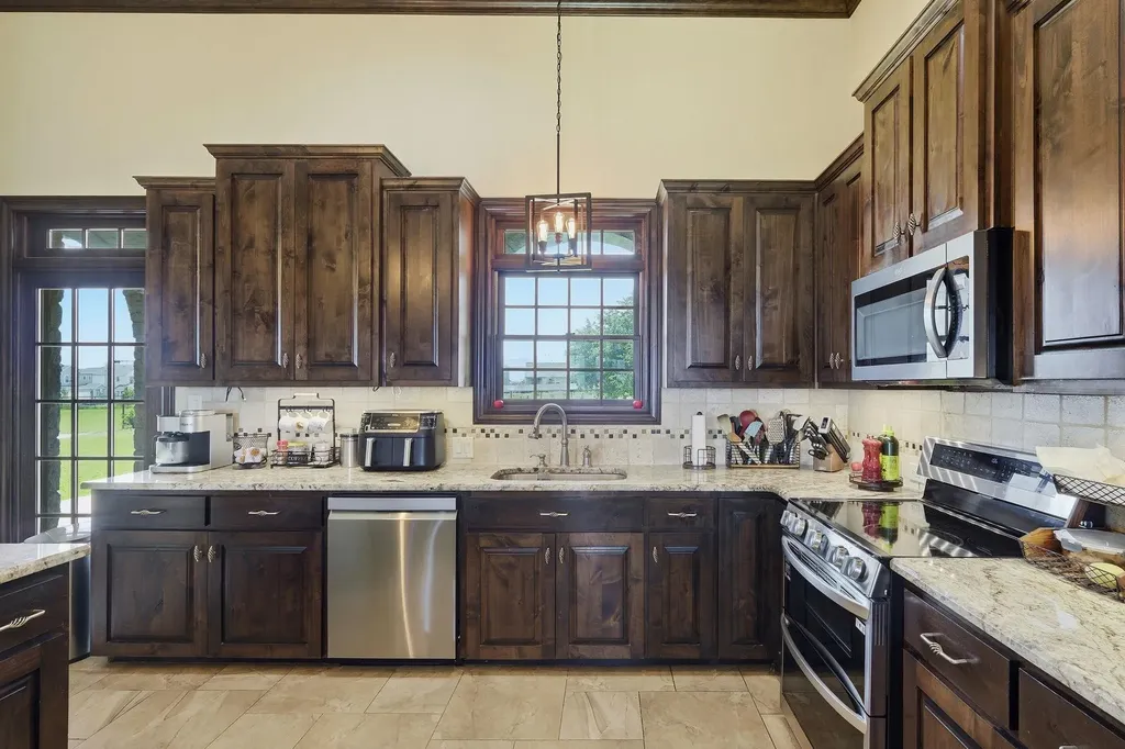 701 County Road 107 Georgetown TX 78626