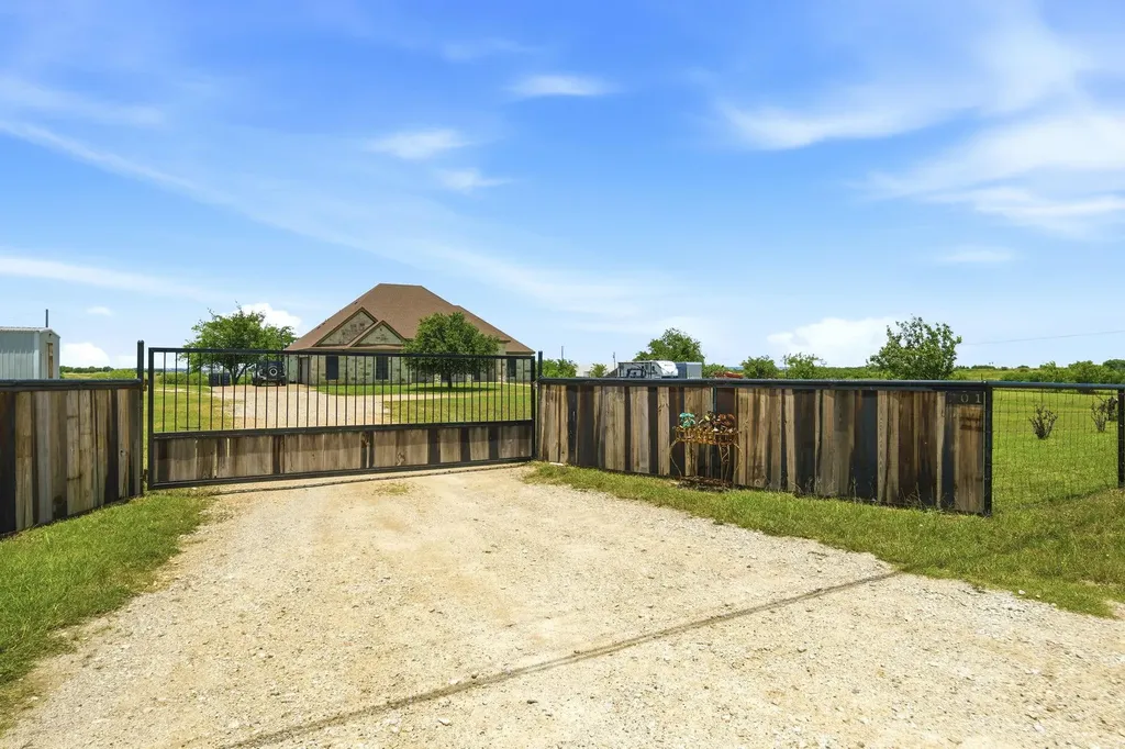 701 County Road 107 Georgetown TX 78626
