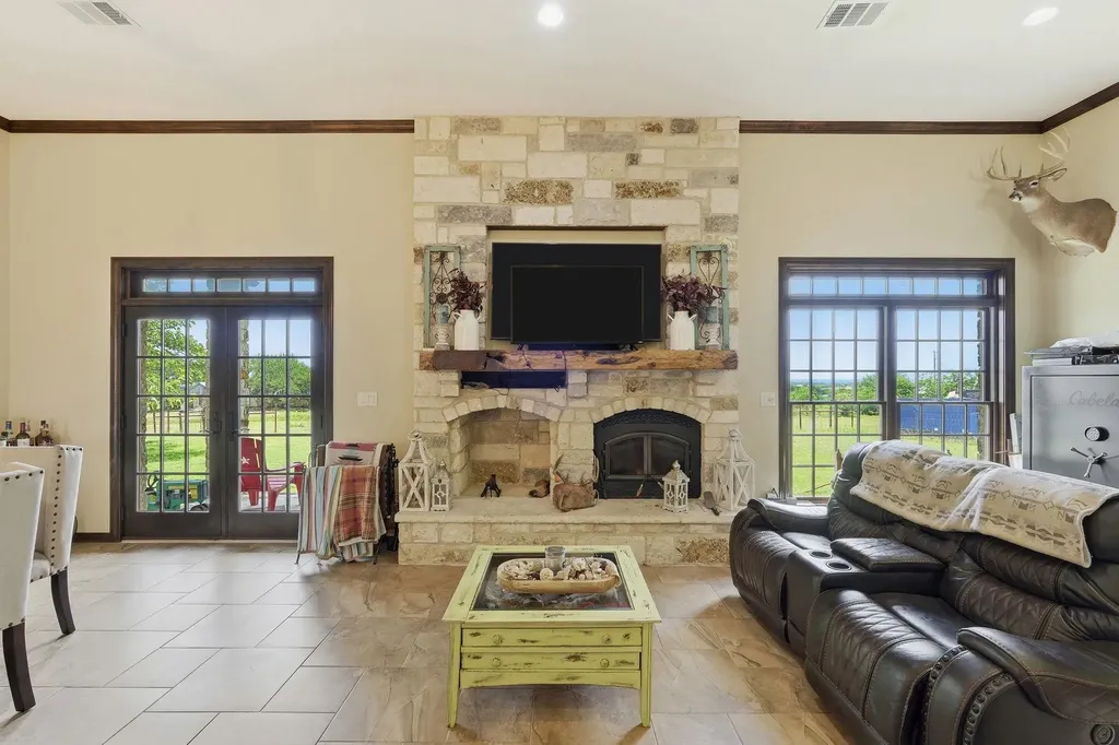 701 County Road 107 Georgetown TX 78626