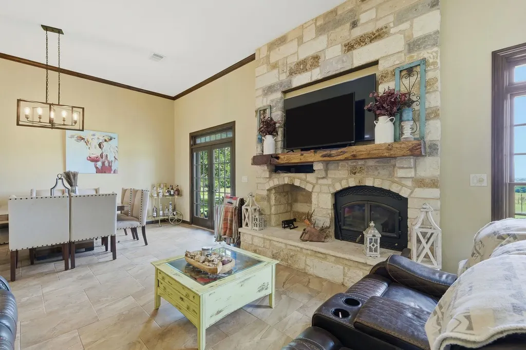 701 County Road 107 Georgetown TX 78626
