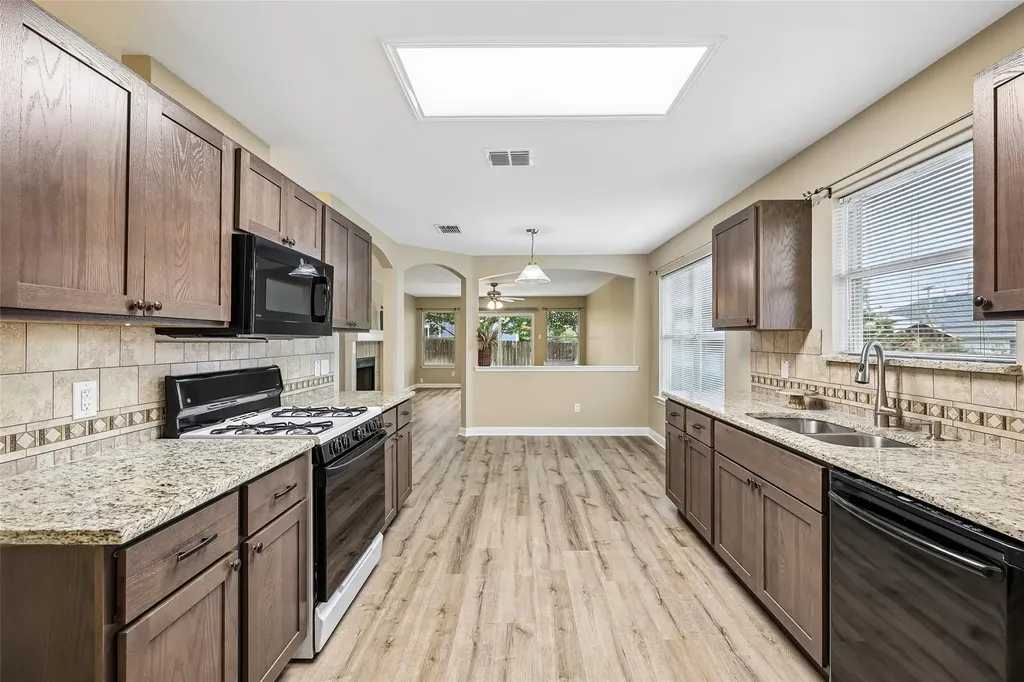 152 Grant Way Kyle TX 78640