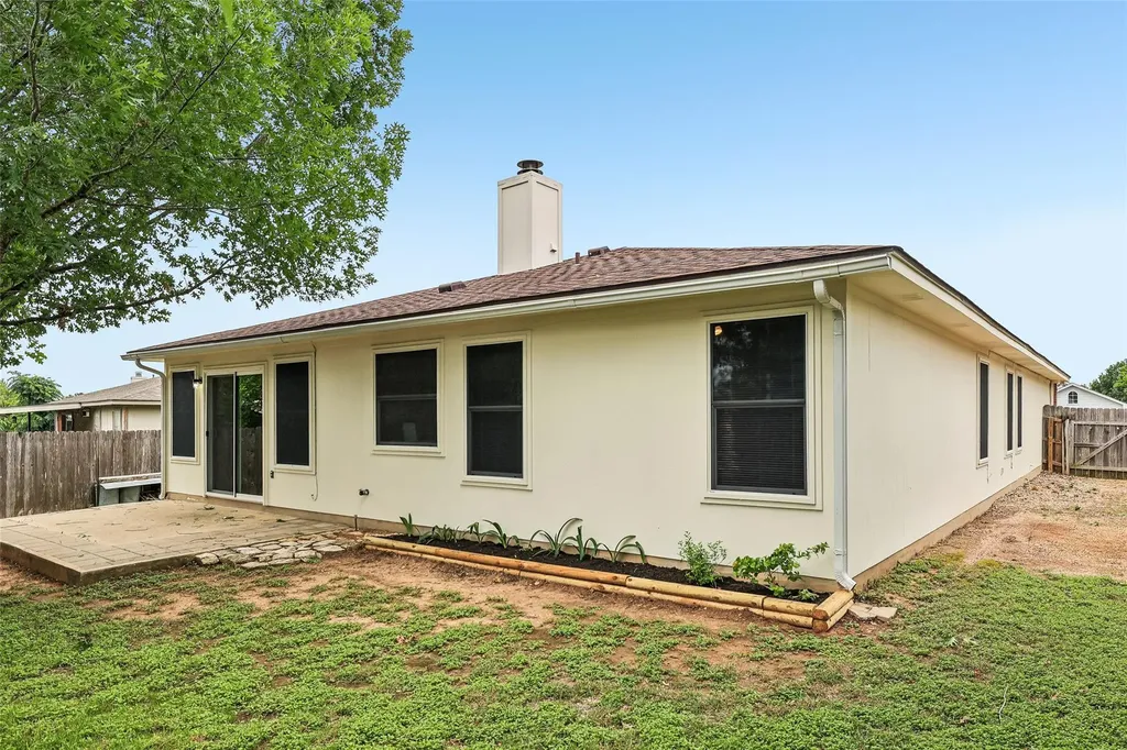 152 Grant Way Kyle TX 78640