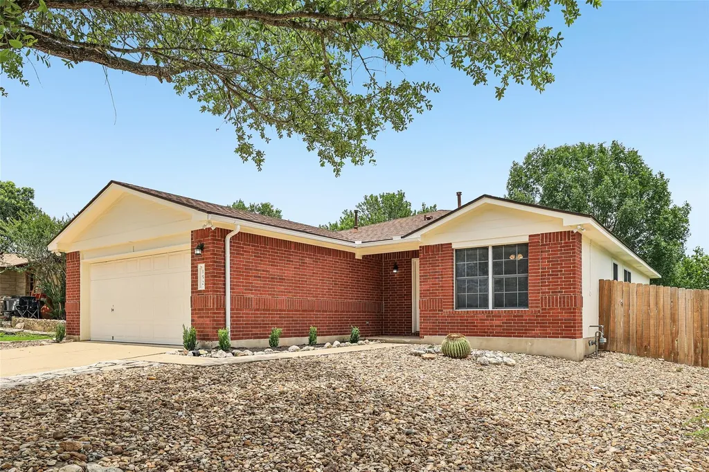 152 Grant Way Kyle TX 78640
