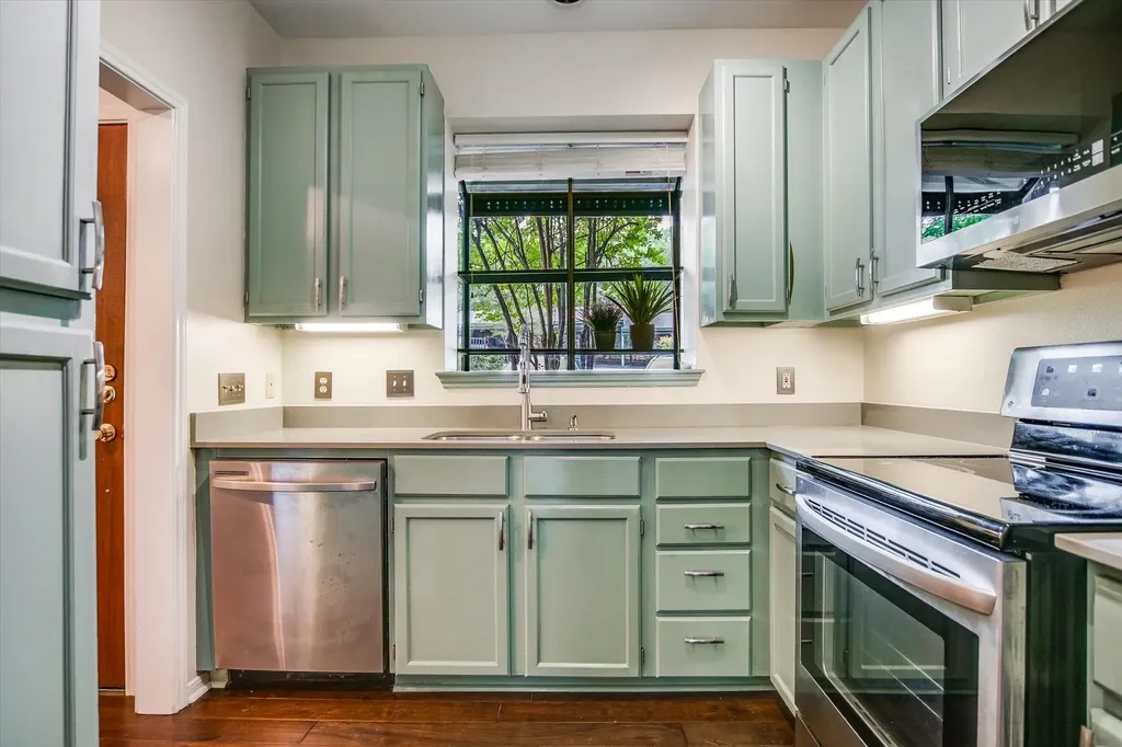 1741 Spyglass Drive Austin TX 78746
