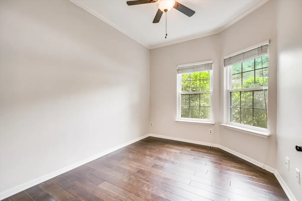 1741 Spyglass Drive Austin TX 78746