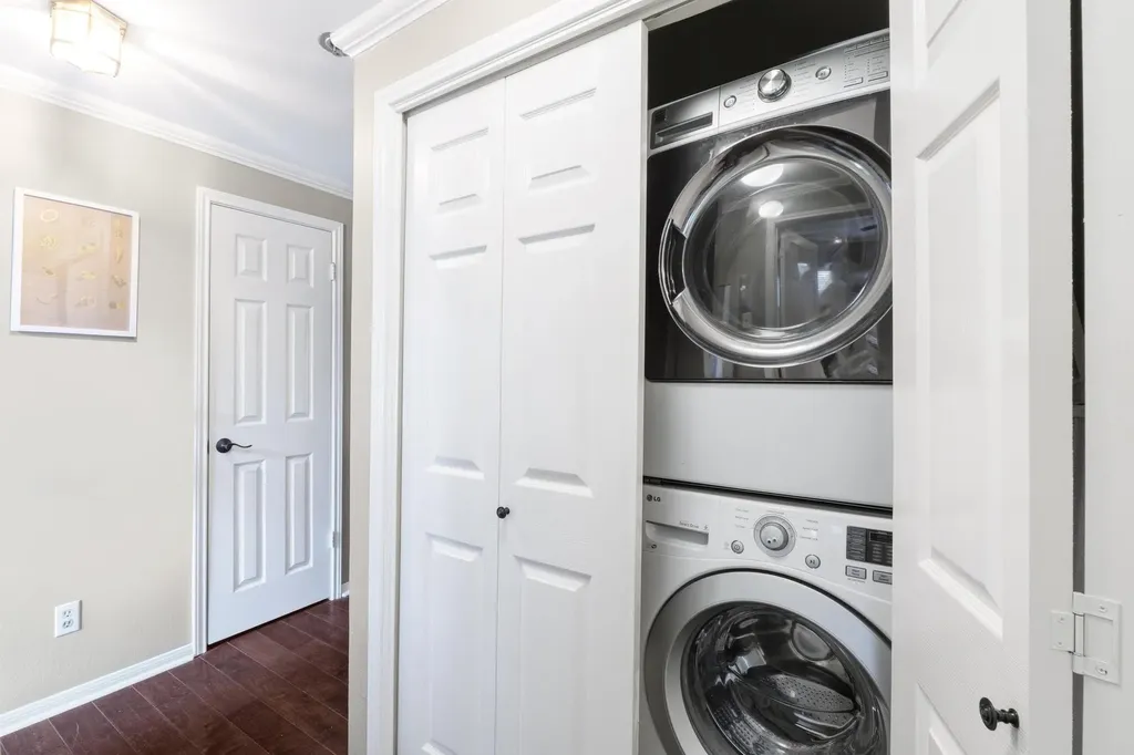 1741 Spyglass Drive Austin TX 78746