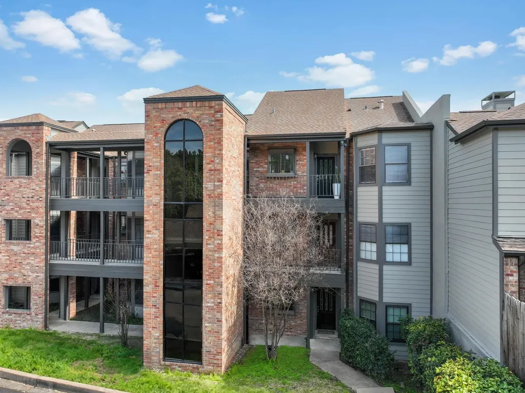 1741 Spyglass Drive Austin TX 78746