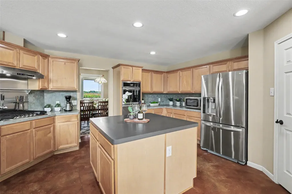 404 Mustang Way Georgetown TX 78633