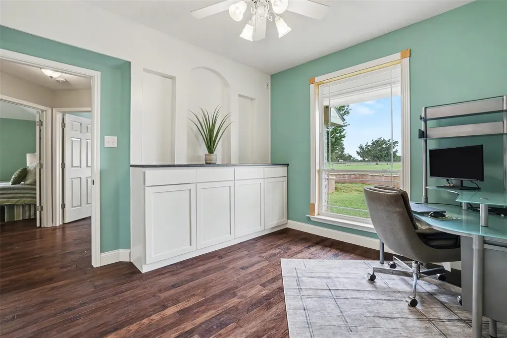 404 Mustang Way Georgetown TX 78633