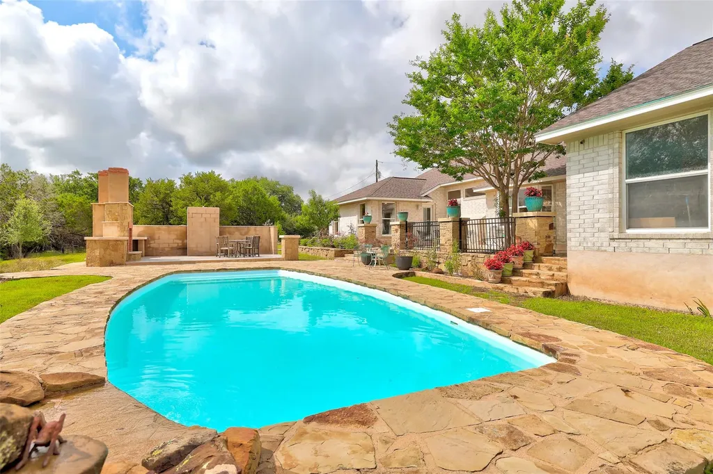 404 Mustang Way Georgetown TX 78633