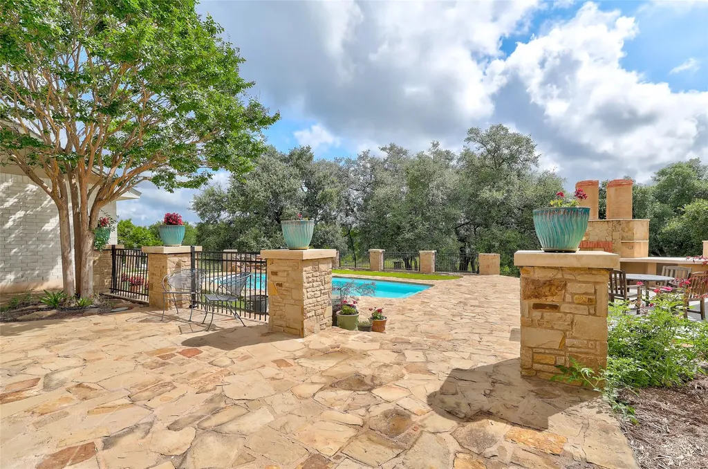 404 Mustang Way Georgetown TX 78633