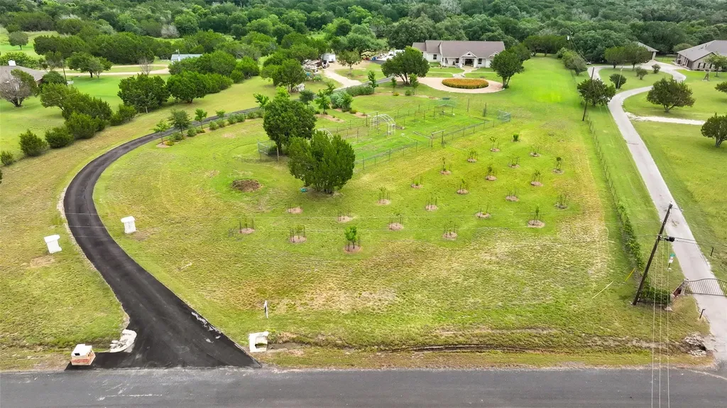 404 Mustang Way Georgetown TX 78633