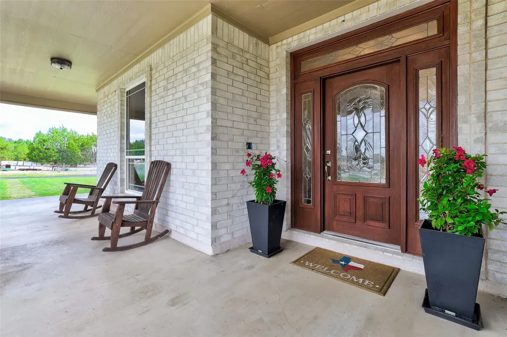 404 Mustang Way Georgetown TX 78633