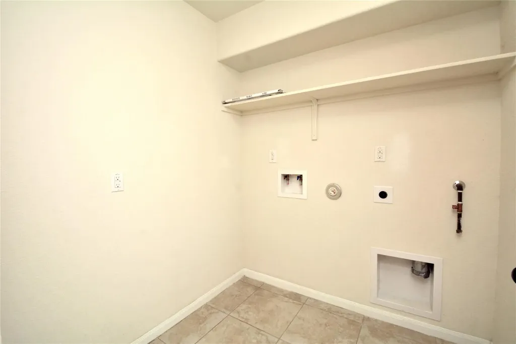 1922 Tawakoni Drive Round Rock TX 78664
