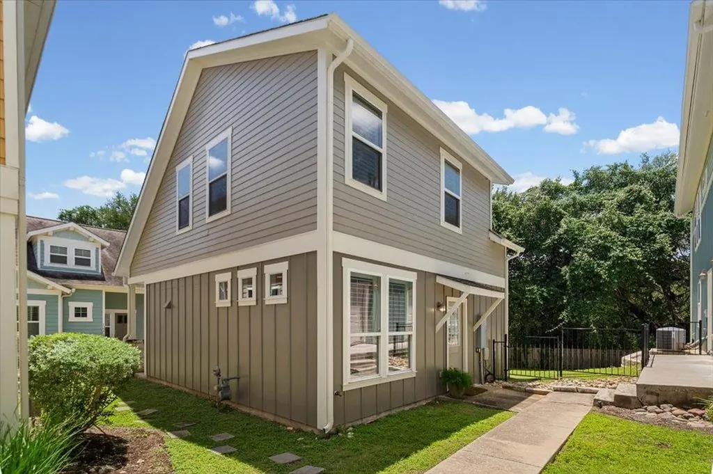 12200 Tawny Farms Road Austin TX 78748