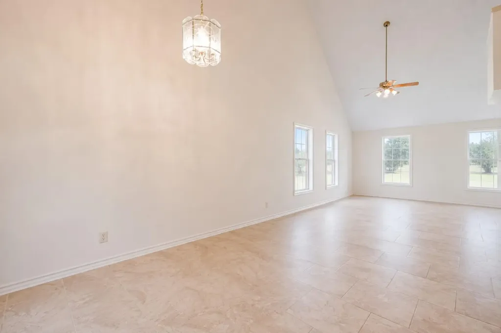 153 Pleasant Grove Road Elgin TX 78621