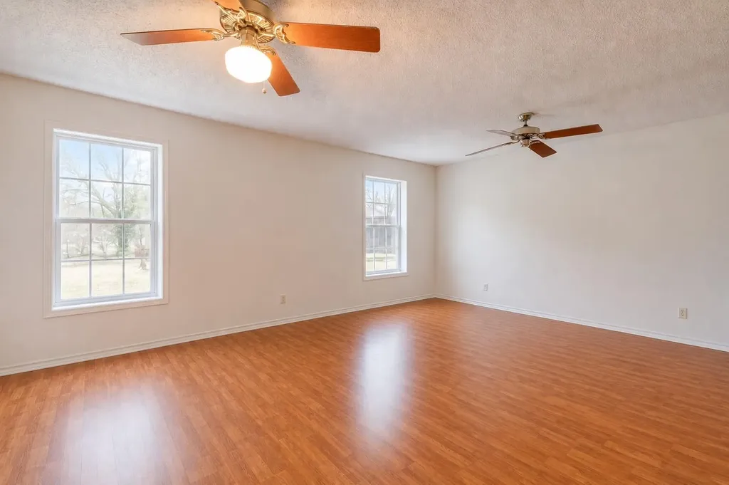 153 Pleasant Grove Road Elgin TX 78621