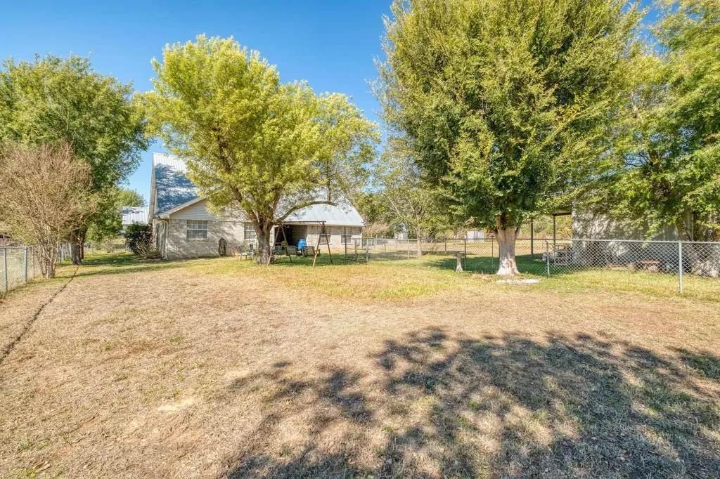 153 Pleasant Grove Road Elgin TX 78621