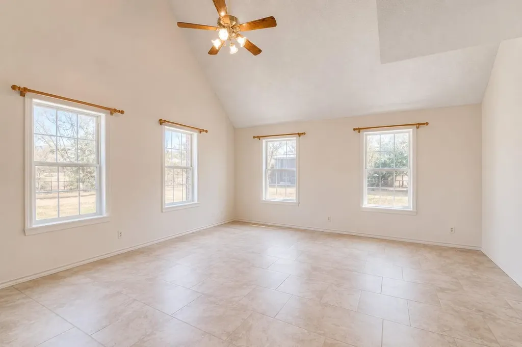 153 Pleasant Grove Road Elgin TX 78621