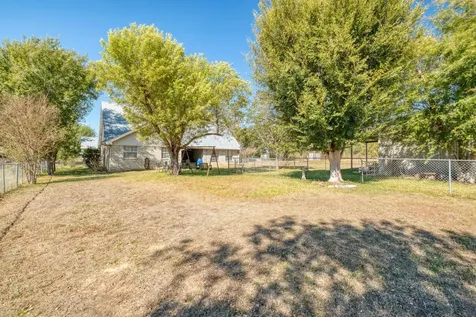 153 Pleasant Grove Road Elgin TX 78621