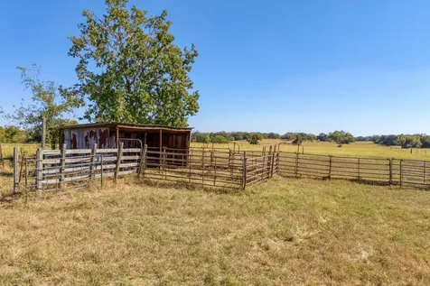 153 Pleasant Grove Road Elgin TX 78621
