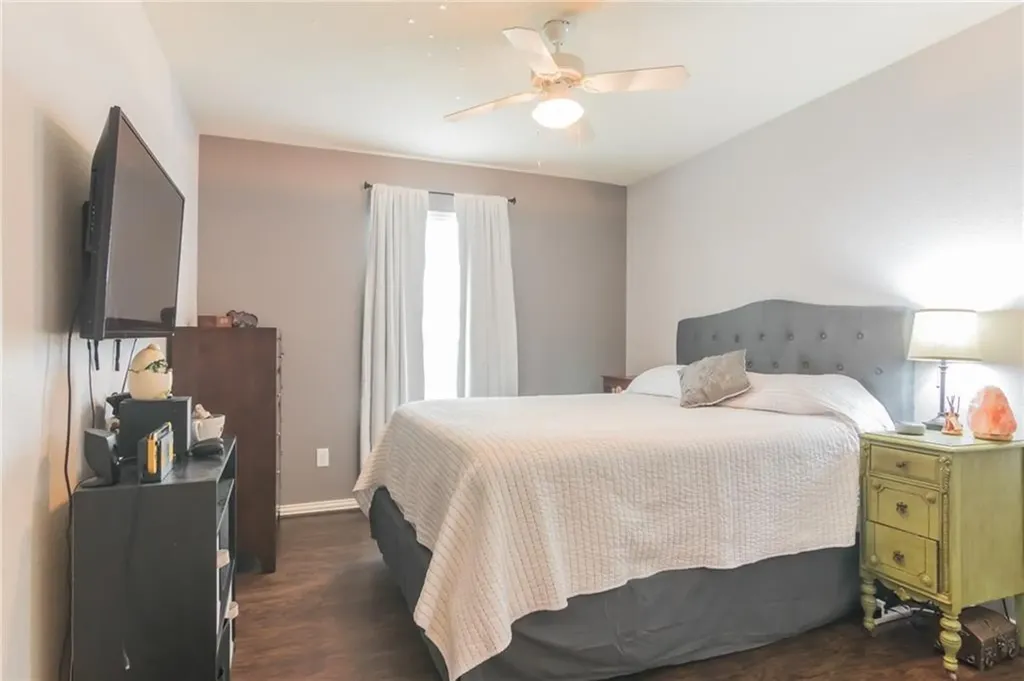 252 Pond View Pass Buda TX 78610