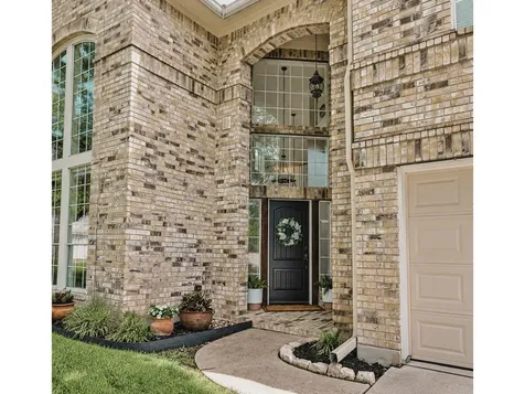 806 Mountain View Drive Pflugerville TX 78660