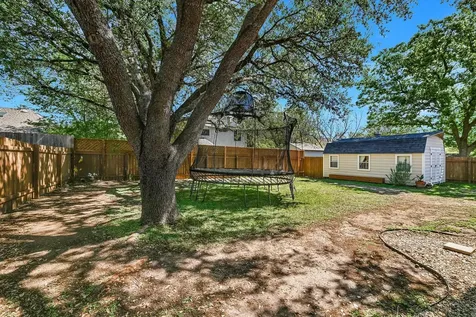 806 Mountain View Drive Pflugerville TX 78660