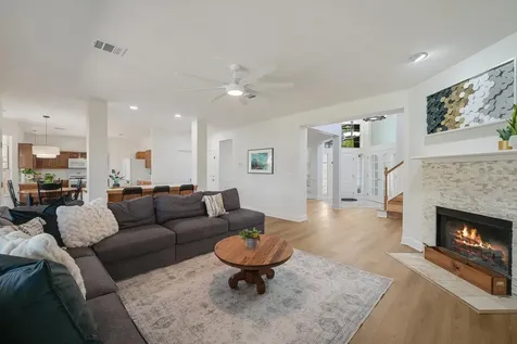 806 Mountain View Drive Pflugerville TX 78660